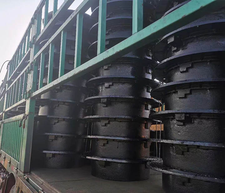 铸铁井盖发往河南平顶山